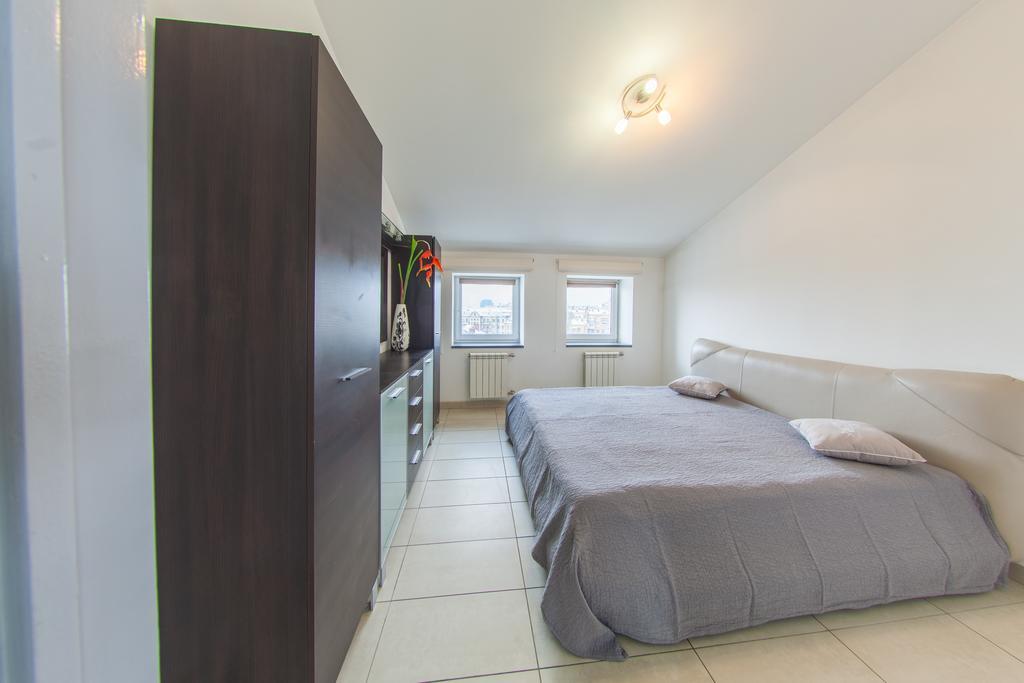 Mansard Apartment Antonovicha 4 Kiev Quarto foto